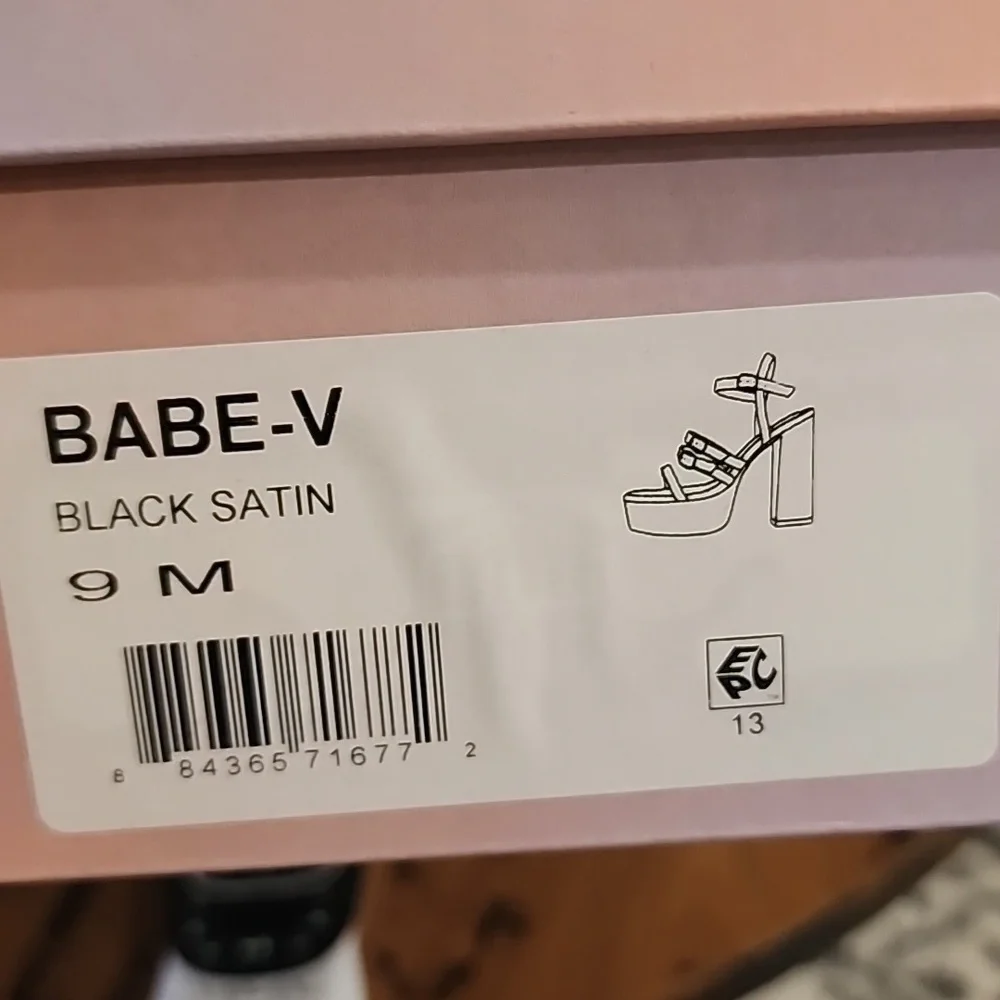 New Lisa Vicky Babe Strappy Platform Sandal W 9M New Classy! ⚫️